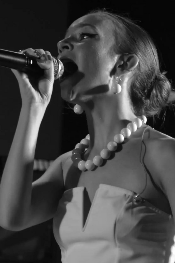 Mylène Frapard • Piano Voix